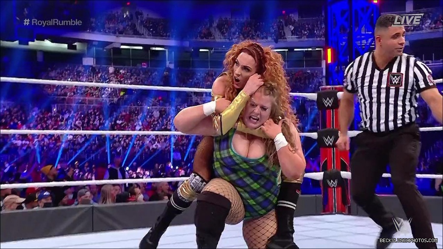 WWE_Royal_Rumble_2022_720p_WEB_h264-HEEL_mp4_006820378.jpg