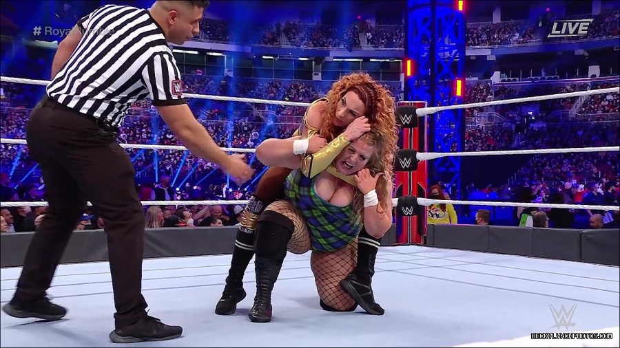 WWE_Royal_Rumble_2022_720p_WEB_h264-HEEL_mp4_006823978.jpg