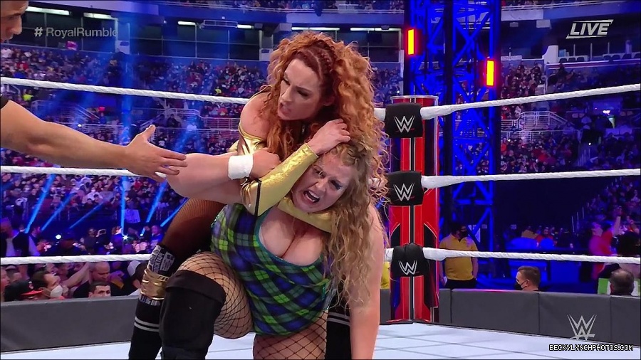 WWE_Royal_Rumble_2022_720p_WEB_h264-HEEL_mp4_006825978.jpg