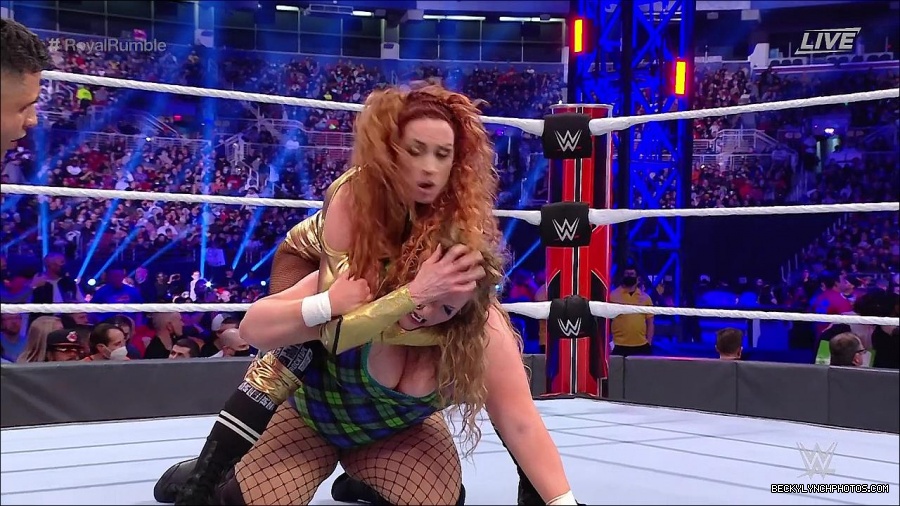 WWE_Royal_Rumble_2022_720p_WEB_h264-HEEL_mp4_006835978.jpg