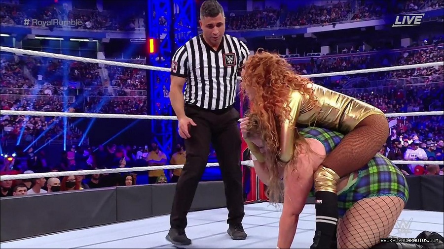 WWE_Royal_Rumble_2022_720p_WEB_h264-HEEL_mp4_006861978.jpg