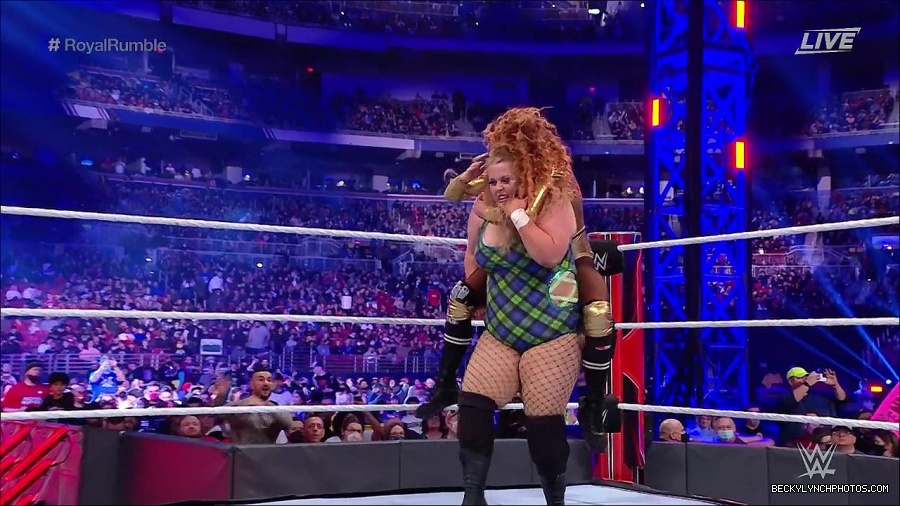 WWE_Royal_Rumble_2022_720p_WEB_h264-HEEL_mp4_006873178.jpg