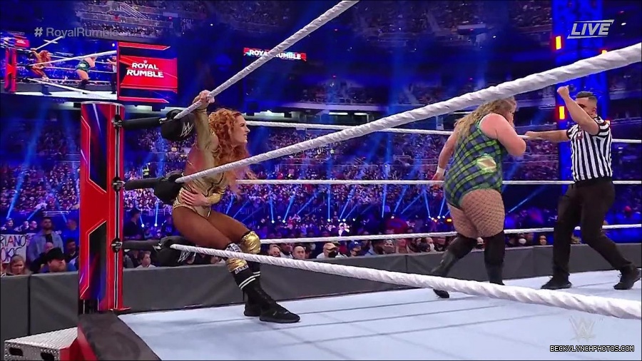 WWE_Royal_Rumble_2022_720p_WEB_h264-HEEL_mp4_006875578.jpg