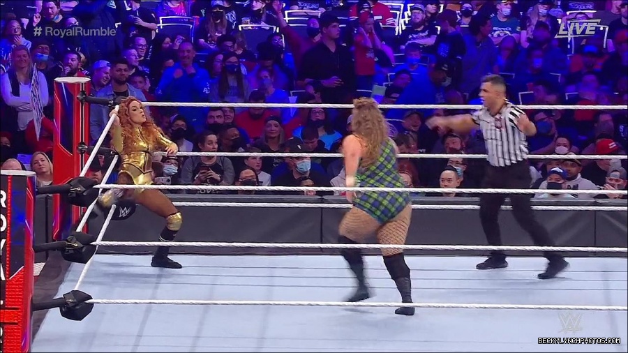 WWE_Royal_Rumble_2022_720p_WEB_h264-HEEL_mp4_006881578.jpg