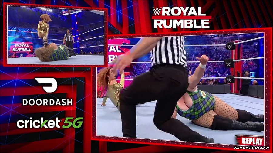 WWE_Royal_Rumble_2022_720p_WEB_h264-HEEL_mp4_006911178.jpg