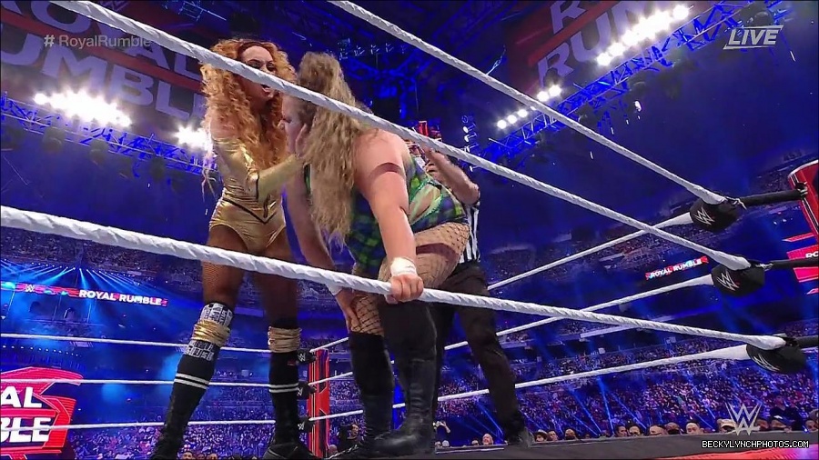 WWE_Royal_Rumble_2022_720p_WEB_h264-HEEL_mp4_006931578.jpg