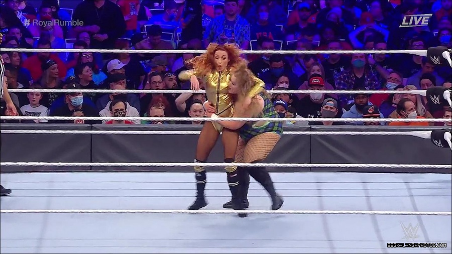 WWE_Royal_Rumble_2022_720p_WEB_h264-HEEL_mp4_006945178.jpg