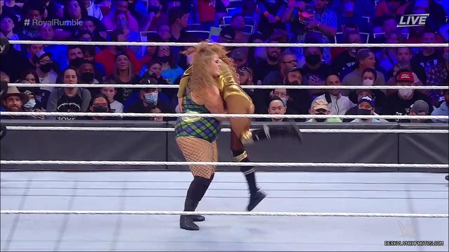 WWE_Royal_Rumble_2022_720p_WEB_h264-HEEL_mp4_006957578.jpg
