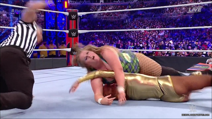 WWE_Royal_Rumble_2022_720p_WEB_h264-HEEL_mp4_006968778.jpg