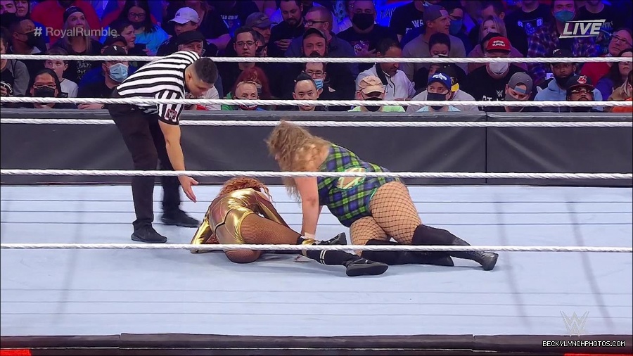 WWE_Royal_Rumble_2022_720p_WEB_h264-HEEL_mp4_006996378.jpg