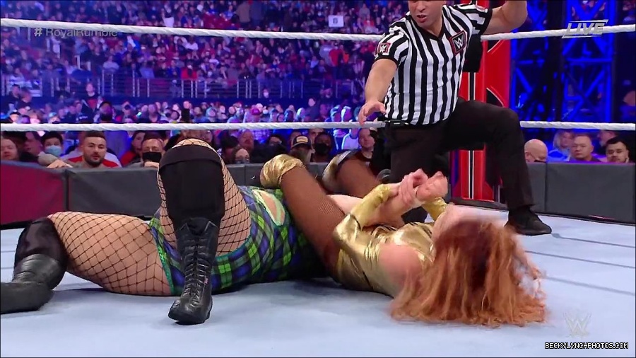WWE_Royal_Rumble_2022_720p_WEB_h264-HEEL_mp4_007031244.jpg