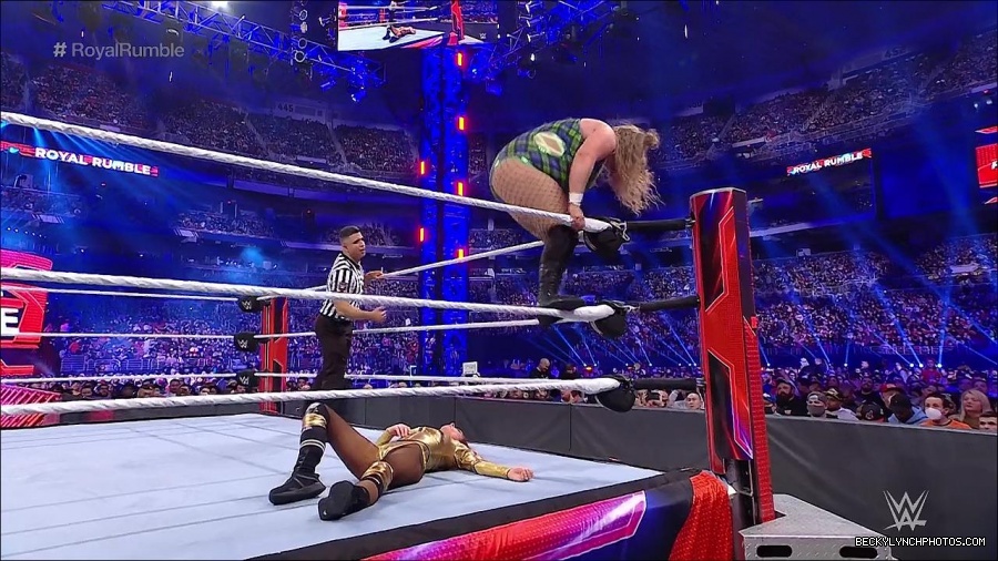 WWE_Royal_Rumble_2022_720p_WEB_h264-HEEL_mp4_007124044.jpg
