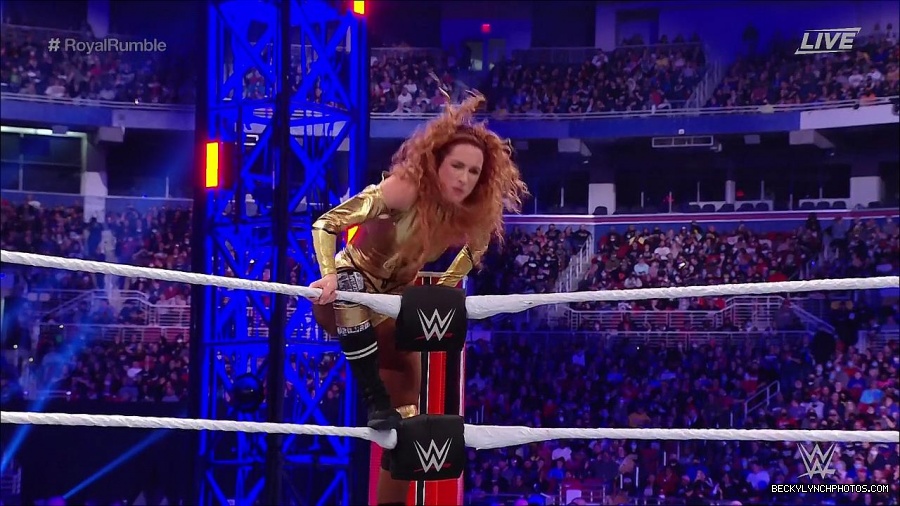 WWE_Royal_Rumble_2022_720p_WEB_h264-HEEL_mp4_007138844.jpg