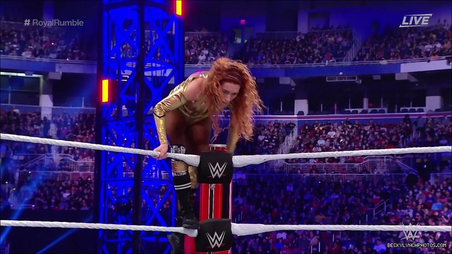 WWE_Royal_Rumble_2022_720p_WEB_h264-HEEL_mp4_007139244.jpg