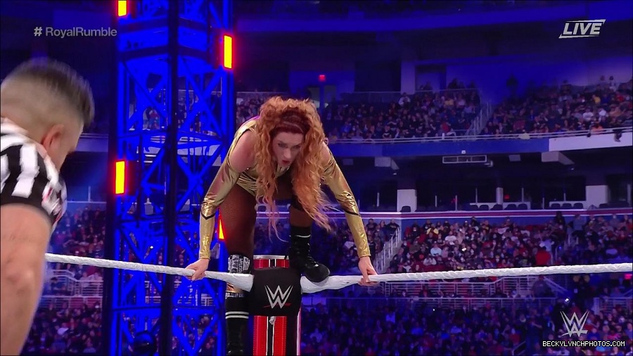 WWE_Royal_Rumble_2022_720p_WEB_h264-HEEL_mp4_007140444.jpg