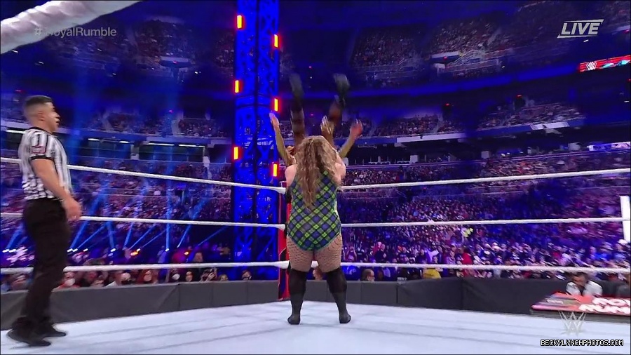 WWE_Royal_Rumble_2022_720p_WEB_h264-HEEL_mp4_007147644.jpg