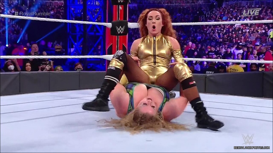 WWE_Royal_Rumble_2022_720p_WEB_h264-HEEL_mp4_007148444.jpg
