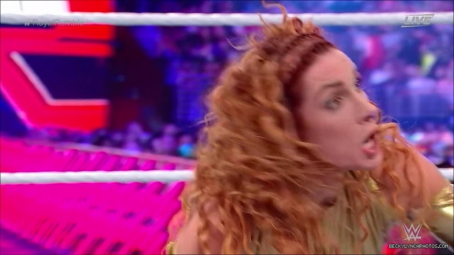 WWE_Royal_Rumble_2022_720p_WEB_h264-HEEL_mp4_007155244.jpg