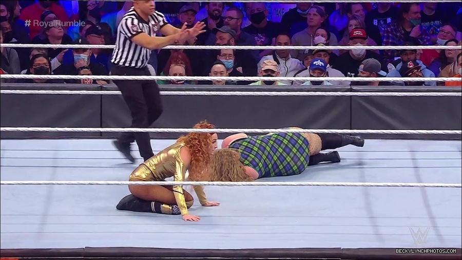 WWE_Royal_Rumble_2022_720p_WEB_h264-HEEL_mp4_007158444.jpg
