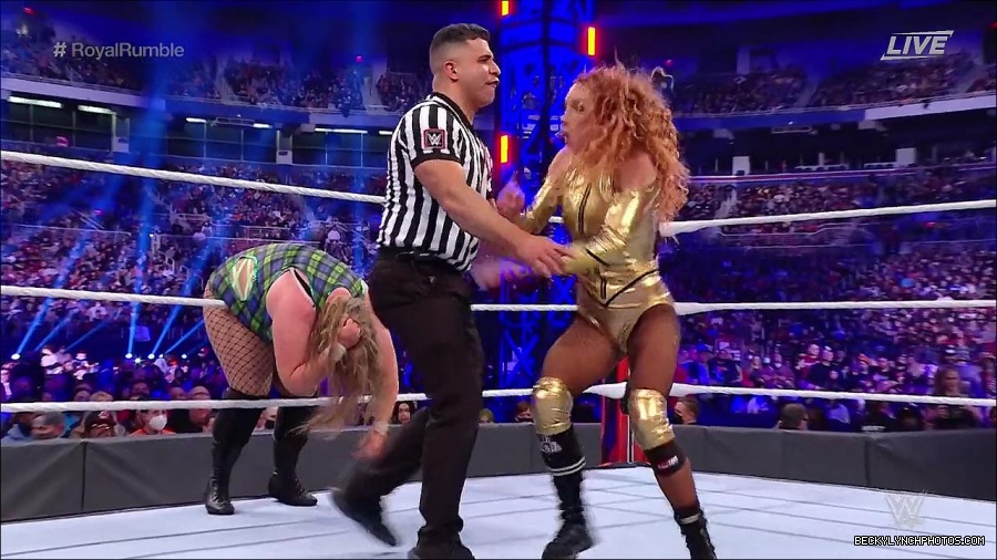 WWE_Royal_Rumble_2022_720p_WEB_h264-HEEL_mp4_007185644.jpg