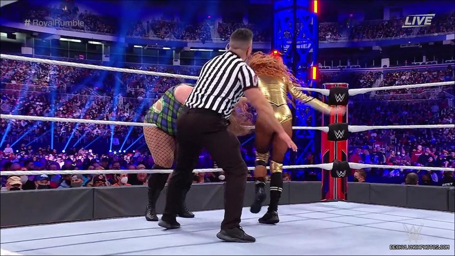 WWE_Royal_Rumble_2022_720p_WEB_h264-HEEL_mp4_007190844.jpg