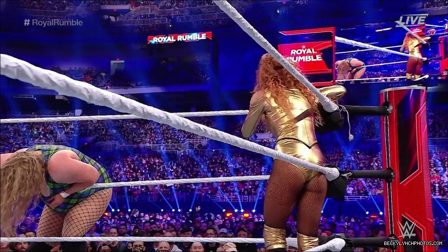 WWE_Royal_Rumble_2022_720p_WEB_h264-HEEL_mp4_007192844.jpg