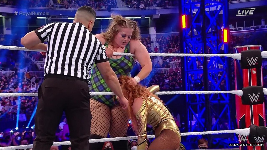 WWE_Royal_Rumble_2022_720p_WEB_h264-HEEL_mp4_007214844.jpg