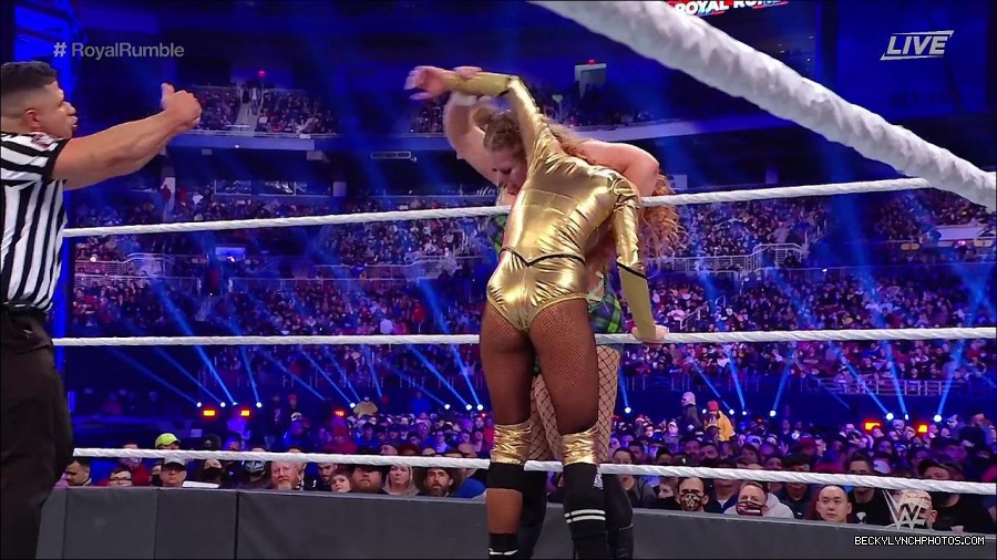 WWE_Royal_Rumble_2022_720p_WEB_h264-HEEL_mp4_007219244.jpg