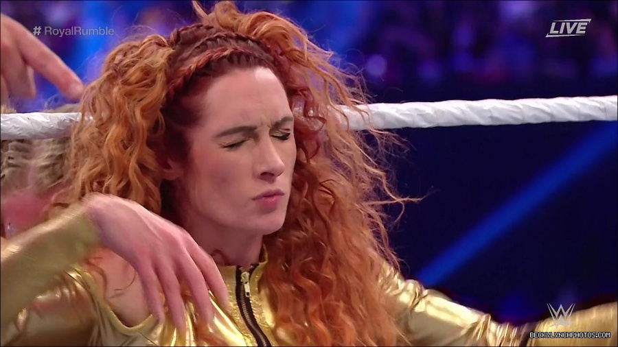 WWE_Royal_Rumble_2022_720p_WEB_h264-HEEL_mp4_007234044.jpg