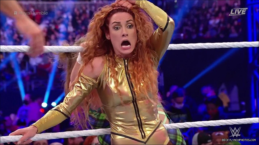 WWE_Royal_Rumble_2022_720p_WEB_h264-HEEL_mp4_007236844.jpg