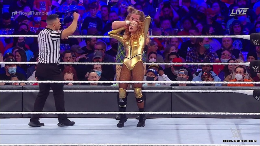WWE_Royal_Rumble_2022_720p_WEB_h264-HEEL_mp4_007240844.jpg
