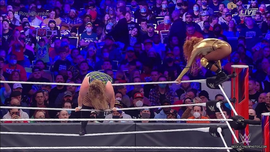 WWE_Royal_Rumble_2022_720p_WEB_h264-HEEL_mp4_007250044.jpg