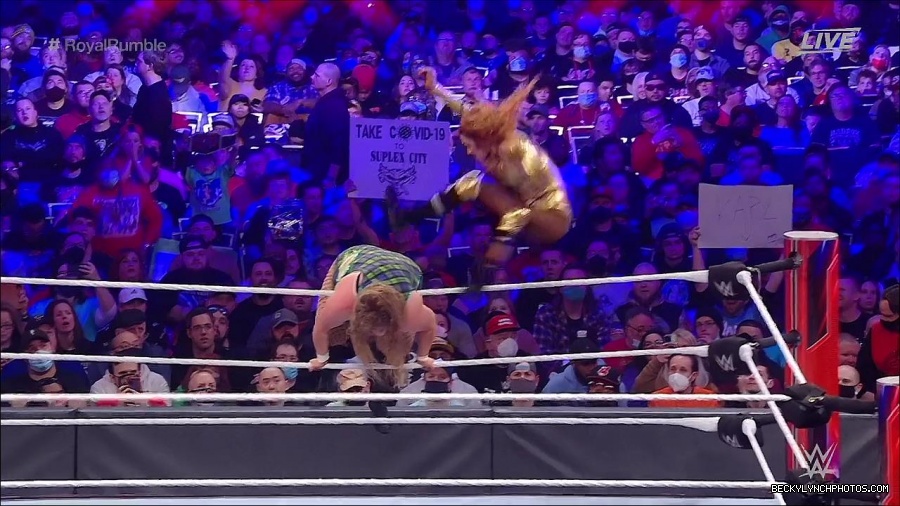 WWE_Royal_Rumble_2022_720p_WEB_h264-HEEL_mp4_007252044.jpg