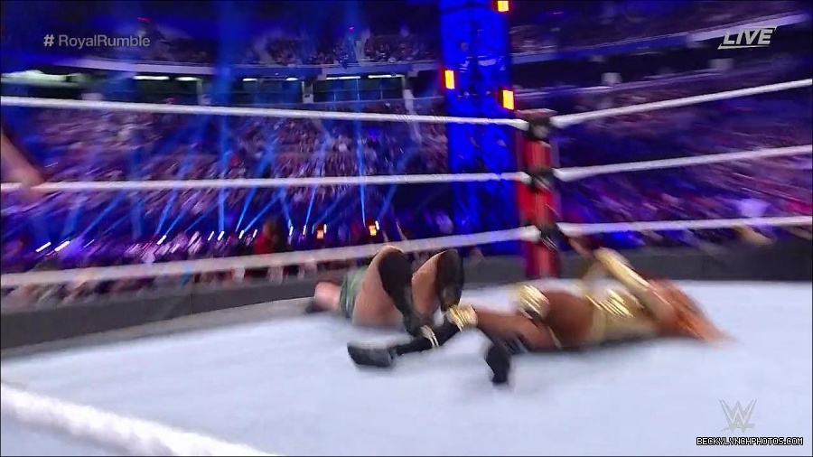 WWE_Royal_Rumble_2022_720p_WEB_h264-HEEL_mp4_007254444.jpg
