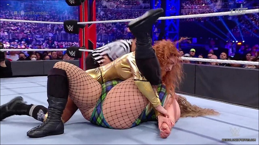 WWE_Royal_Rumble_2022_720p_WEB_h264-HEEL_mp4_007258844.jpg