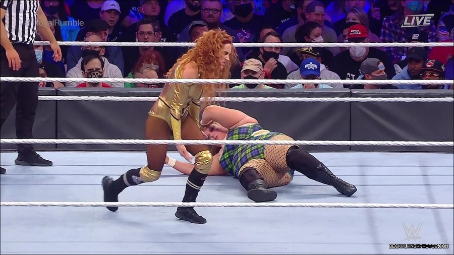 WWE_Royal_Rumble_2022_720p_WEB_h264-HEEL_mp4_007279644.jpg