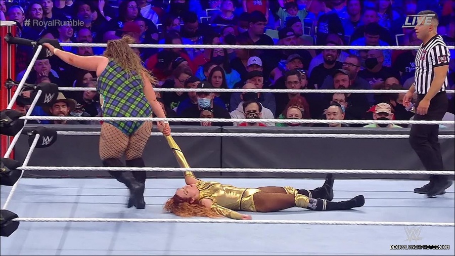 WWE_Royal_Rumble_2022_720p_WEB_h264-HEEL_mp4_007318044.jpg