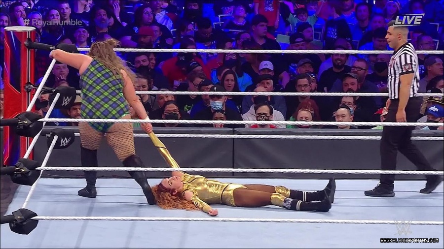 WWE_Royal_Rumble_2022_720p_WEB_h264-HEEL_mp4_007318444.jpg