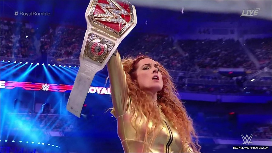 WWE_Royal_Rumble_2022_720p_WEB_h264-HEEL_mp4_007359711.jpg