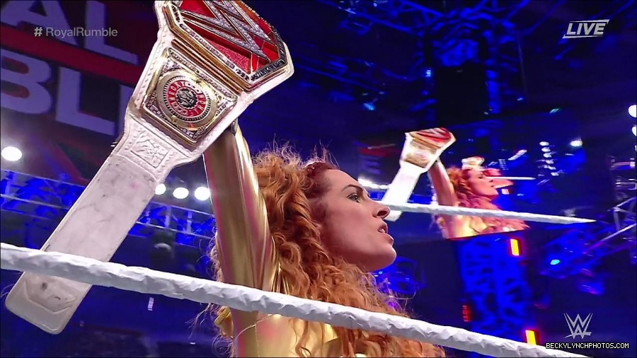 WWE_Royal_Rumble_2022_720p_WEB_h264-HEEL_mp4_007363311.jpg