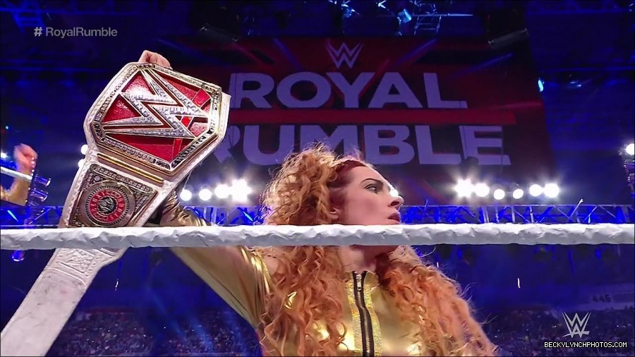 WWE_Royal_Rumble_2022_720p_WEB_h264-HEEL_mp4_007365711.jpg