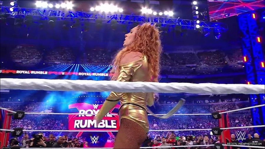 WWE_Royal_Rumble_2022_720p_WEB_h264-HEEL_mp4_007387711.jpg