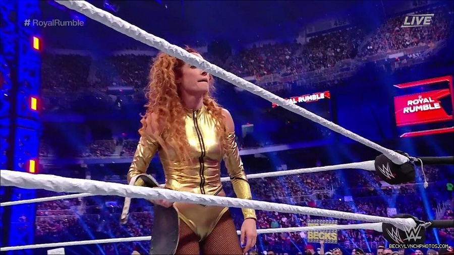 WWE_Royal_Rumble_2022_720p_WEB_h264-HEEL_mp4_007401311.jpg