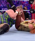 WWE_Royal_Rumble_2022_720p_WEB_h264-HEEL_mp4_007041644.jpg