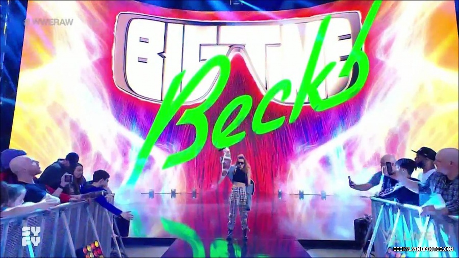 WWE_Monday_Night_Raw_2022_02_14_720p_HDTV_x264-NWCHD_mp4_003411775.jpg