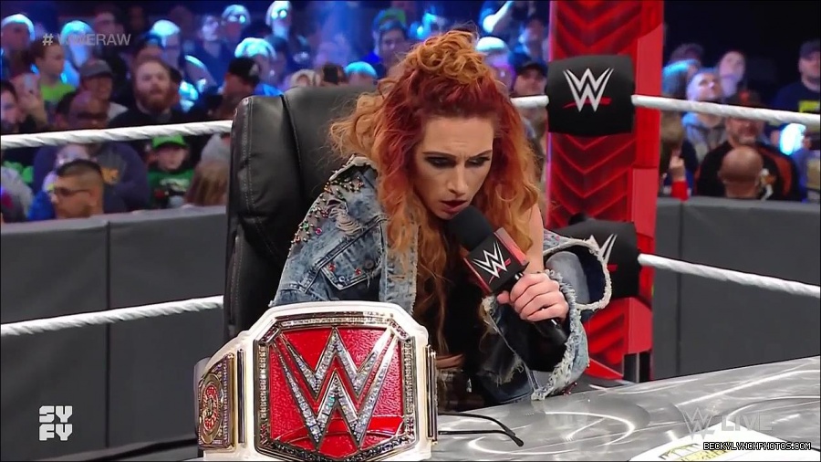 WWE_Monday_Night_Raw_2022_02_14_720p_HDTV_x264-NWCHD_mp4_003468231.jpg