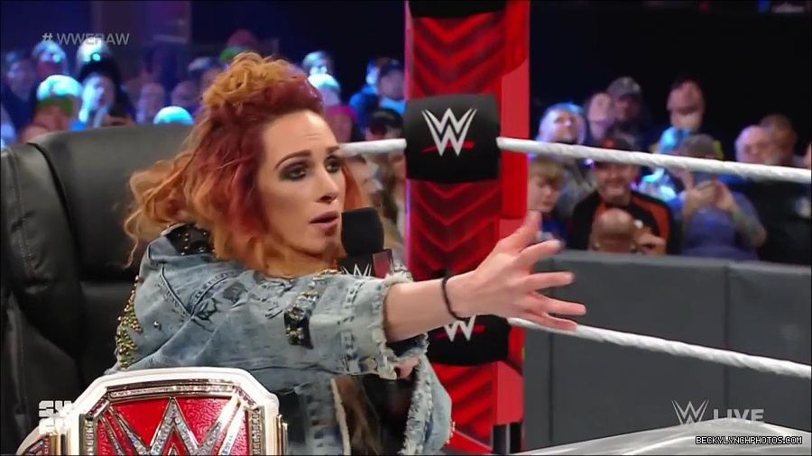 WWE_Monday_Night_Raw_2022_02_14_720p_HDTV_x264-NWCHD_mp4_003516279.jpg