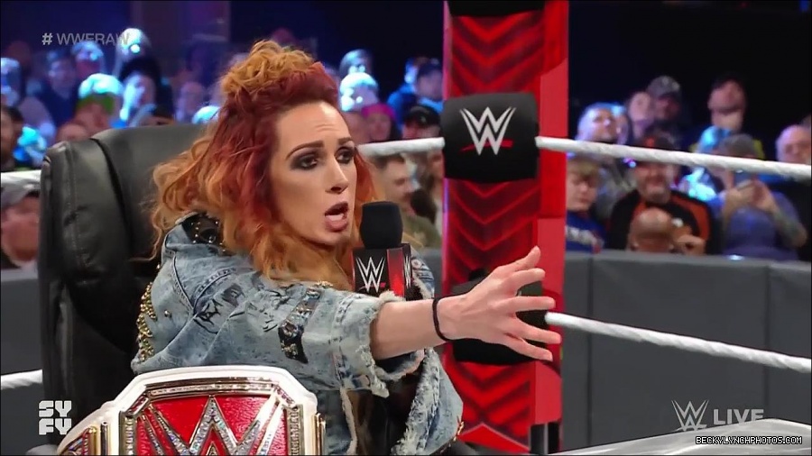 WWE_Monday_Night_Raw_2022_02_14_720p_HDTV_x264-NWCHD_mp4_003516679.jpg