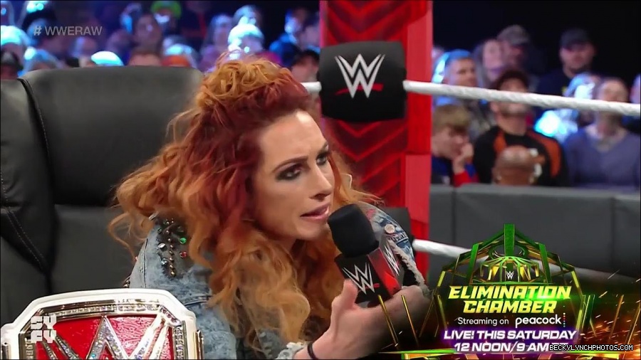 WWE_Monday_Night_Raw_2022_02_14_720p_HDTV_x264-NWCHD_mp4_003531895.jpg