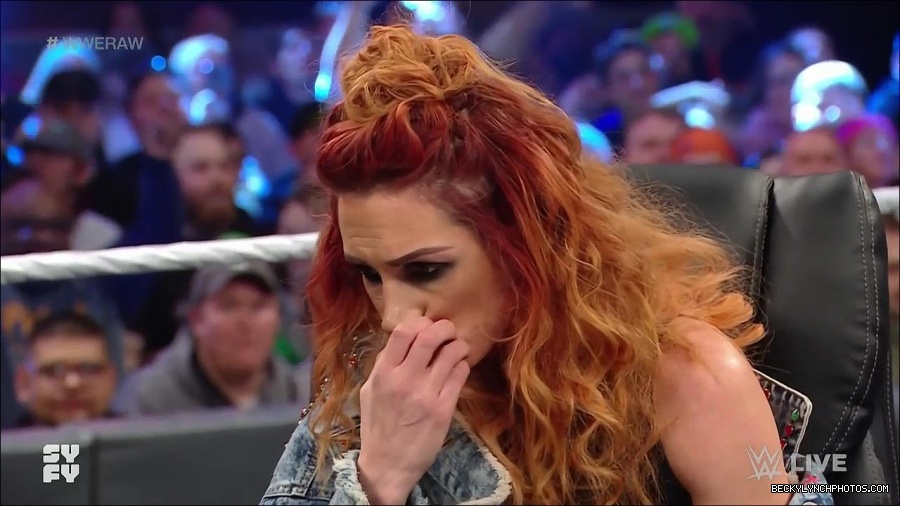 WWE_Monday_Night_Raw_2022_02_14_720p_HDTV_x264-NWCHD_mp4_003562392.jpg